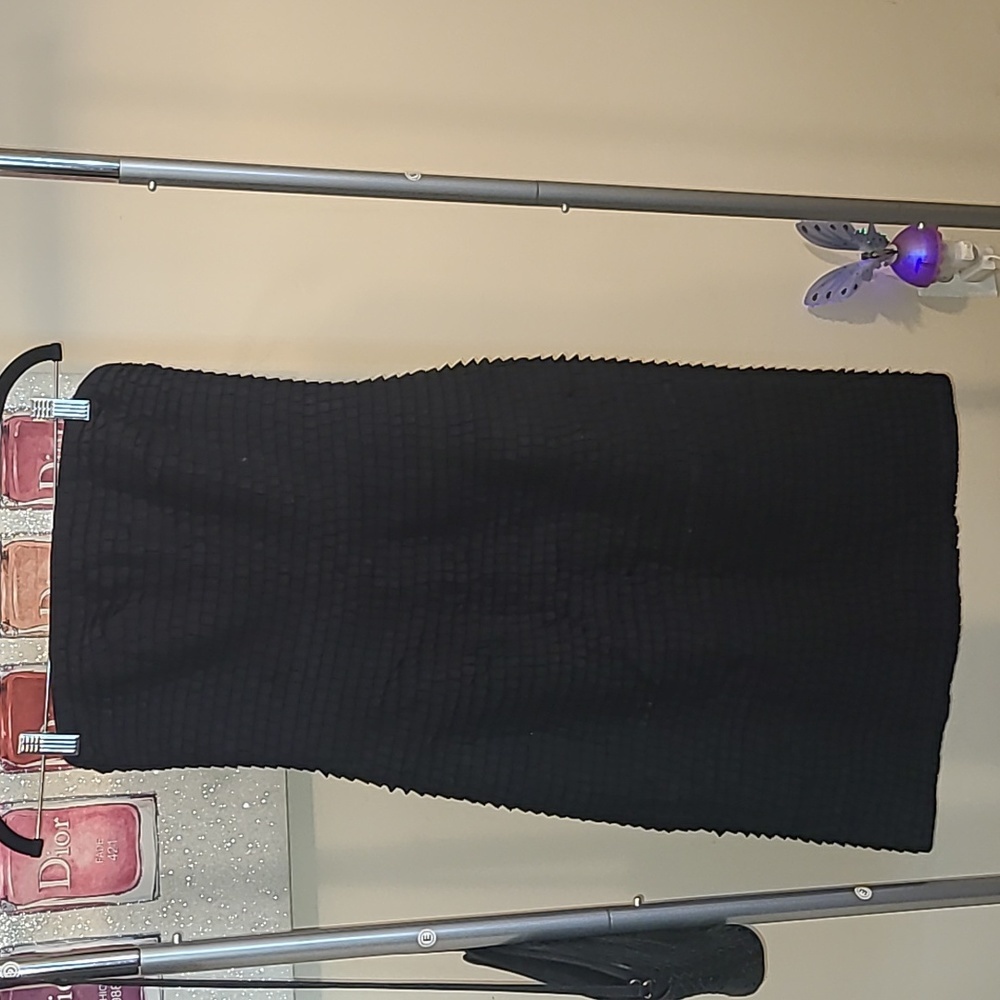 Beautiful strapless dress - Picture 5 of 10